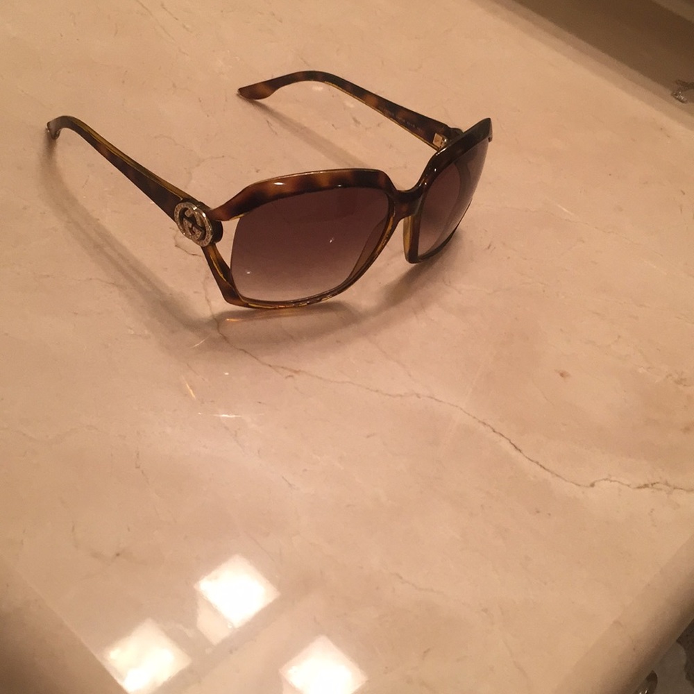 Gucci sunglasses